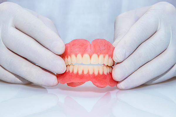 When To See A Dentist For Denture Repair